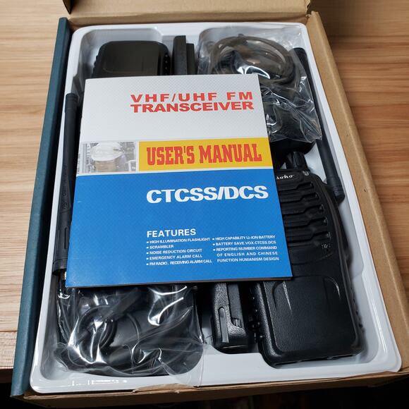 Ansko VHF/UHF FM Transceiver Portable Two Way Radio Set Black New In Box - Picture 2 of 3